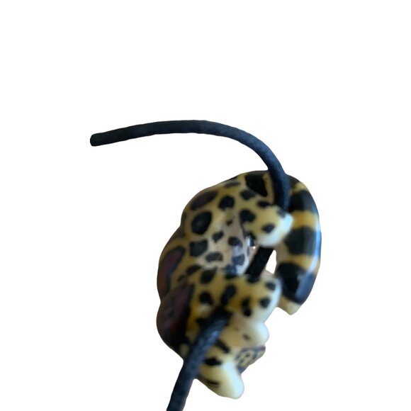 🌸3/$15🌸Curled Leopard on Black Nylon Rope Necklace - Picture 4 of 4